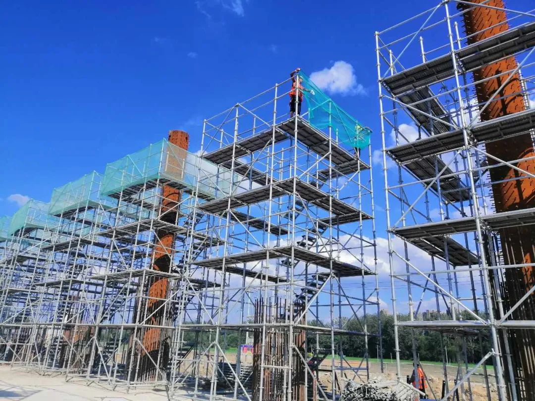 北京盤扣腳手架租賃時要注意哪些事項？(圖1)